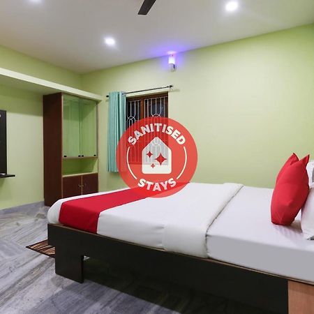 Vaccinated Staff- Oyo 45958 New Castle Inn Bhubaneswar Ngoại thất bức ảnh